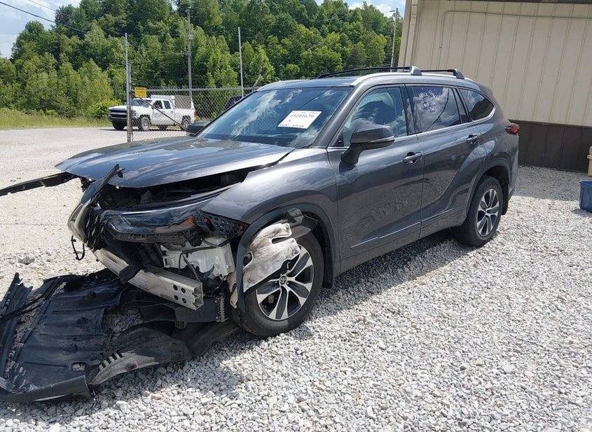 2022 TOYOTA HIGHLANDER