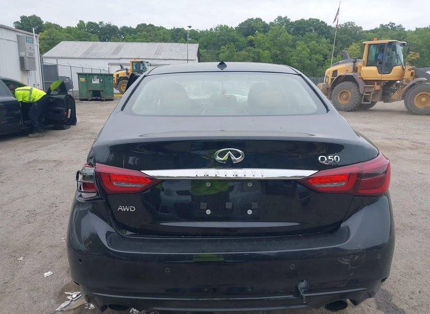 2023 Infiniti Q50 — photo 7