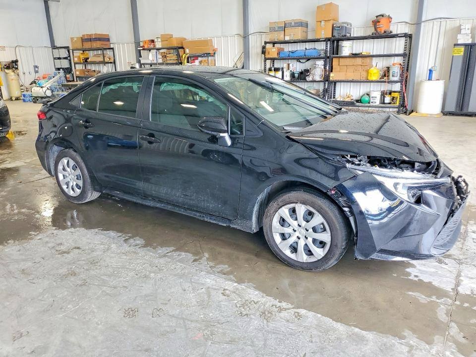 2025 Toyota Corolla Hybrid — photo 5