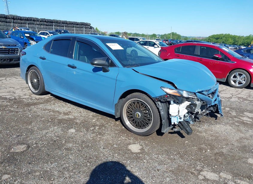 2024 Toyota Camry — photo 2