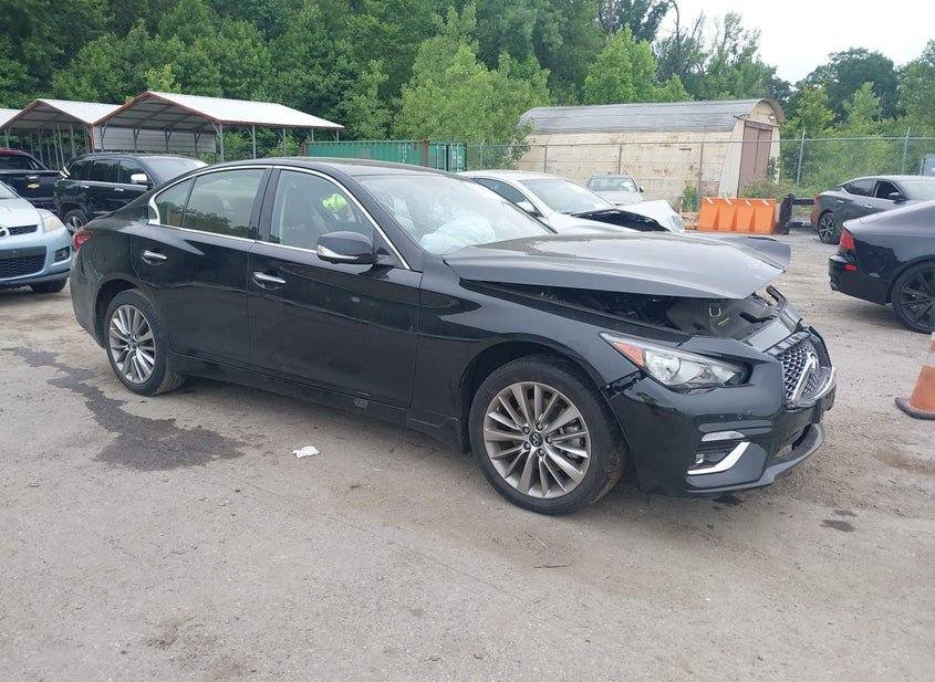 2023 Infiniti Q50 — photo 2