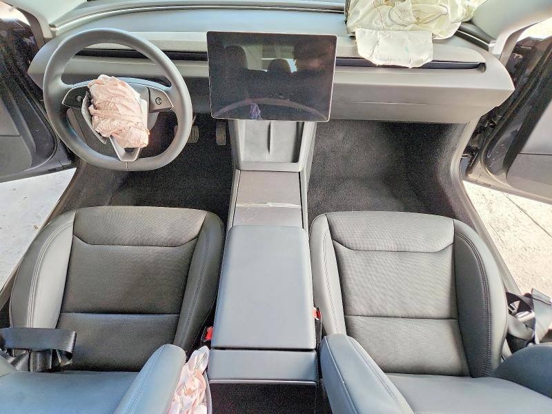 2025 Tesla Model 3 β photo 8