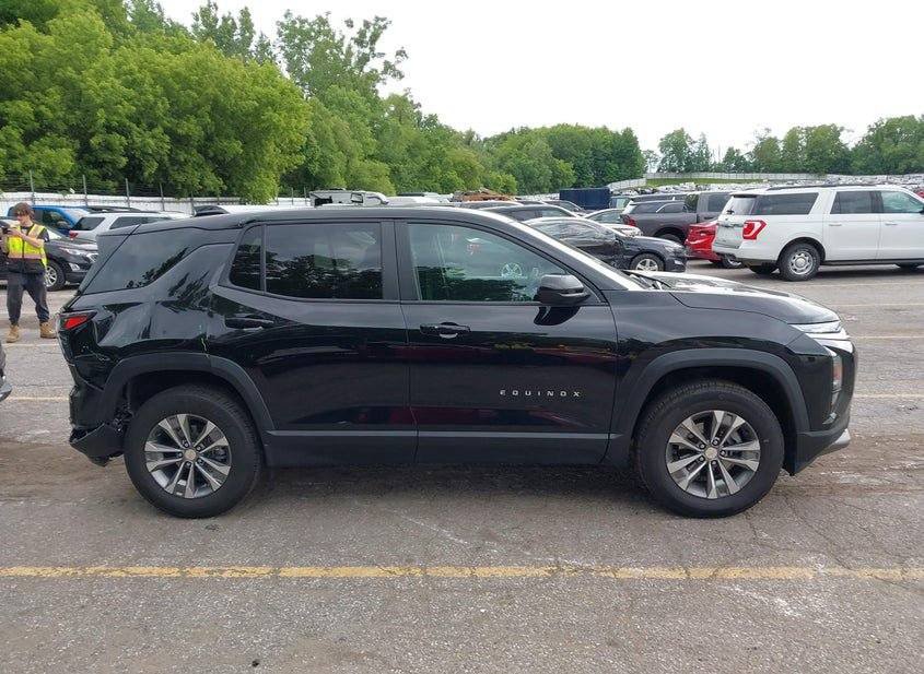 2025 Chevrolet Equinox — photo 11