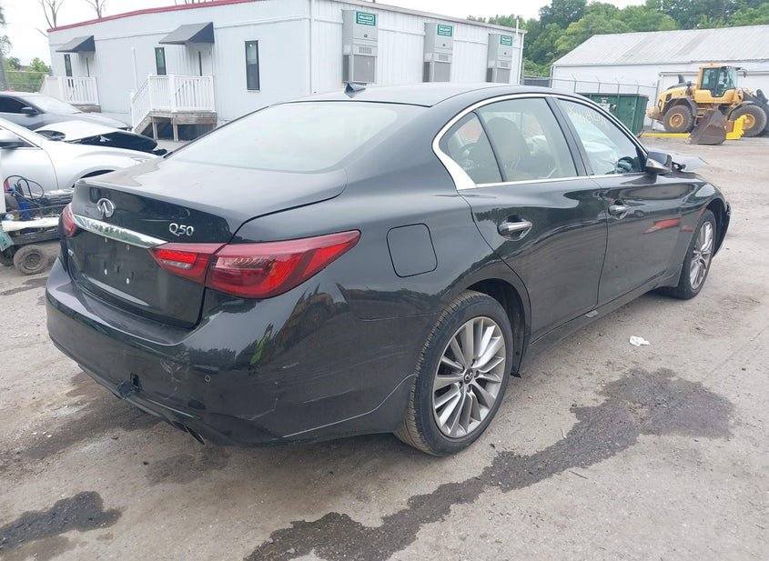 2023 Infiniti Q50 — photo 5