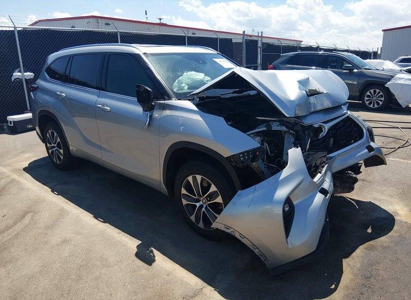 2021 TOYOTA HIGHLANDER