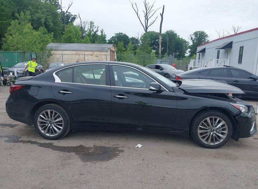 2023 Infiniti Q50 — photo 9
