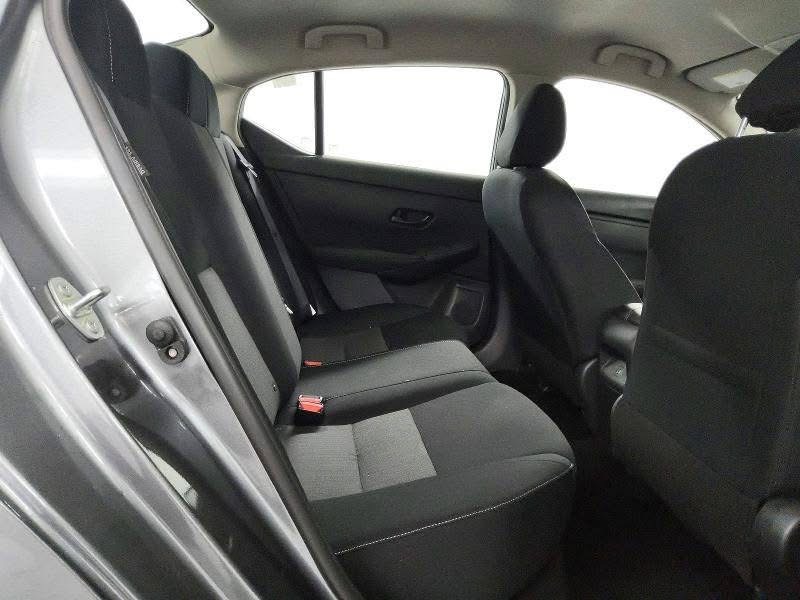 2025 Nissan Sentra — photo 8